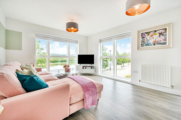 1 Bedroom Flat For Sale In Narwhal Crescent, Wouldham, Rochester, Kent, ME1