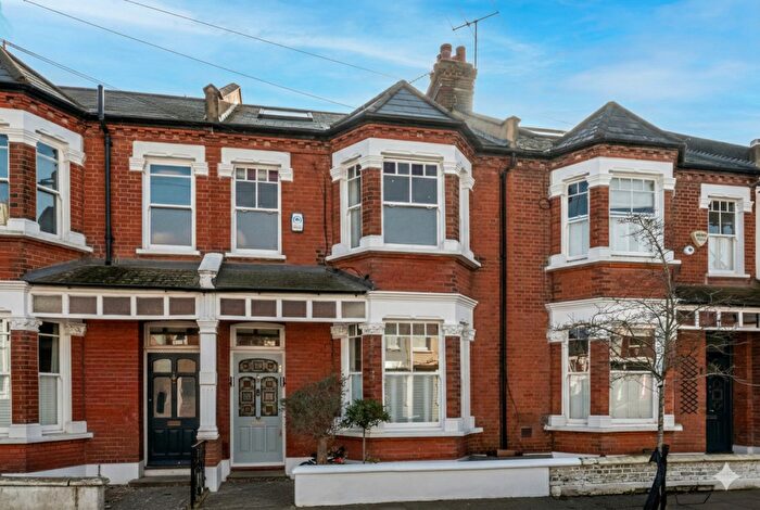 5 Bedroom Terraced House For Sale In Broxash Road, Battersea, London, SW11