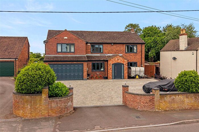 5 Bedroom Detached House For Sale In Bratton Road, West Ashton, BA14