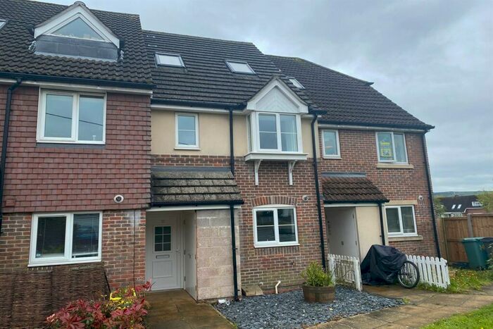 3 Bedroom Terraced House To Rent In Willis Terrace, Noreuil Road, Petersfield, GU32