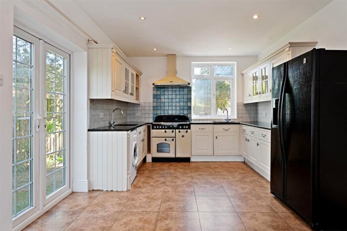 5 Bedroom End Terrace House For Sale In Seaforth Avenue, Motspur Park, KT3