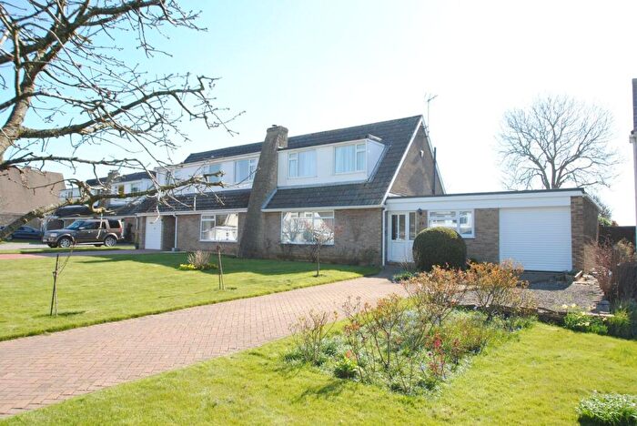 4 Bedroom Semi-Detached House For Sale In The Lawns, Gotherington, Cheltenham, GL52