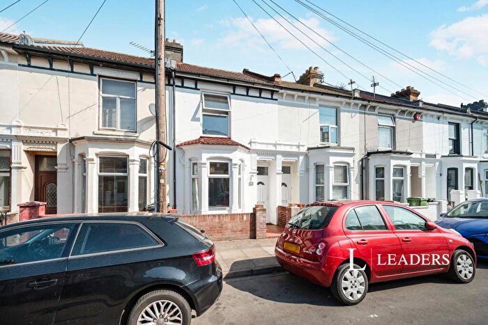 4 Bedroom Terraced House To Rent In Mafeking Road, PO4