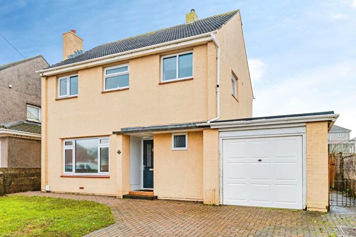 3 Bedroom Detached House For Sale In Waunscil Avenue, Bridgend, CF31