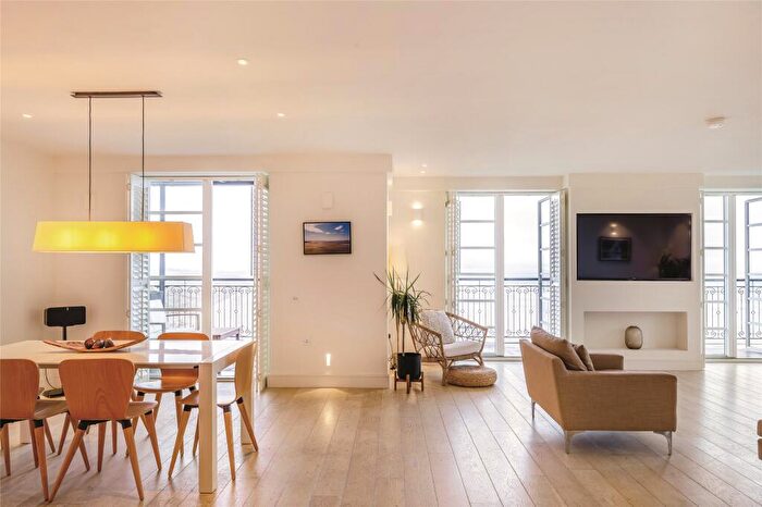 3 Bedroom Apartment For Sale In Saunton, Braunton, Devon, EX33