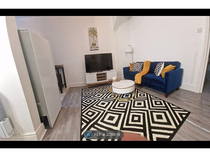 1 Bedroom Flat To Rent In Walthamstow, London, E17