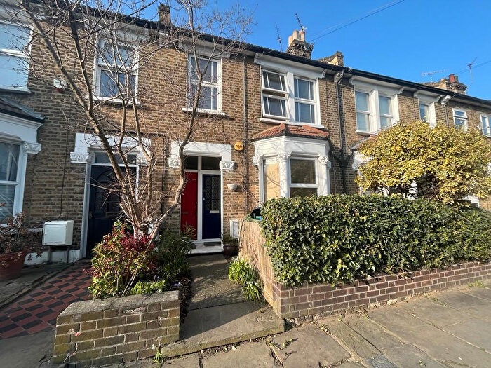 2 Bedroom Apartment To Rent In Gurdon Road, Charlton, London, SE7