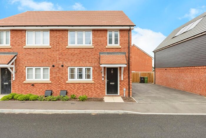 3 Bedroom Semi-Detached House For Sale In Woodpecker Road, Attleborough, Norfolk, NR17