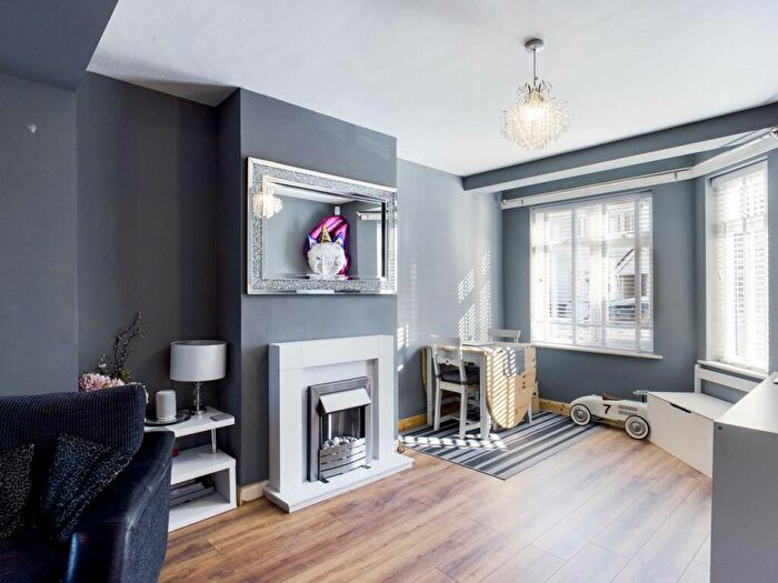 3 Bedroom House To Rent In Baldwyns Road, Bexley, Kent, DA5