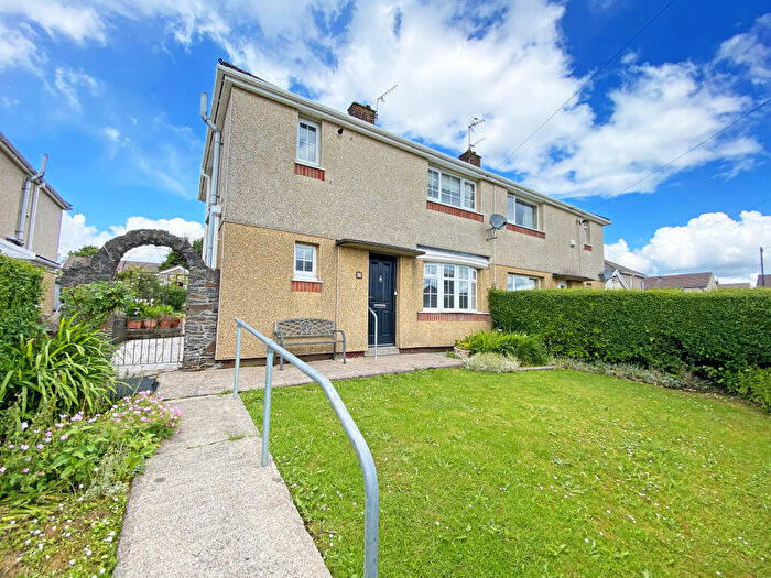3 Bedroom Semi Detached House For Sale In Dan-y-Gaer Road, Gelligaer, Hengoed, CF82