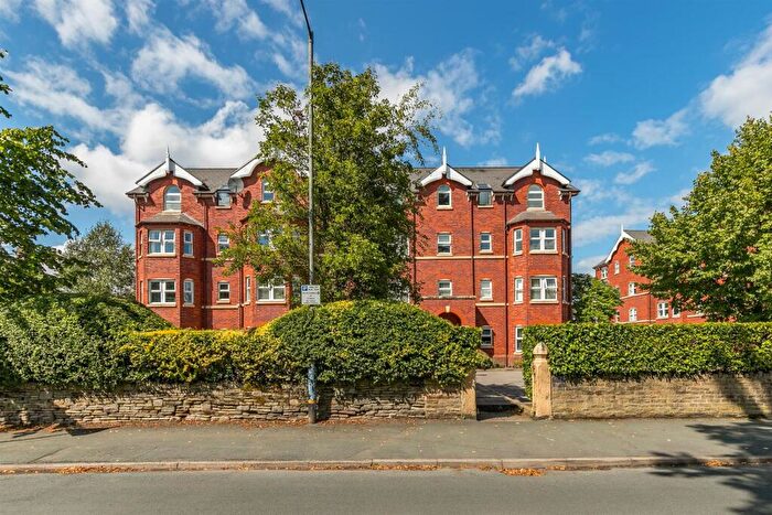 2 Bedroom Apartment To Rent In Albany Court, Broad Road, M33