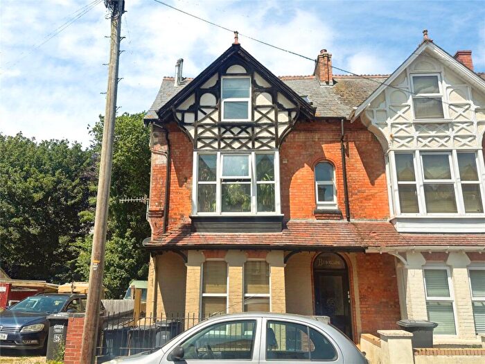 2 Bedroom Flat To Rent In Brookdale Avenue, Ilfracombe, Devon, EX34