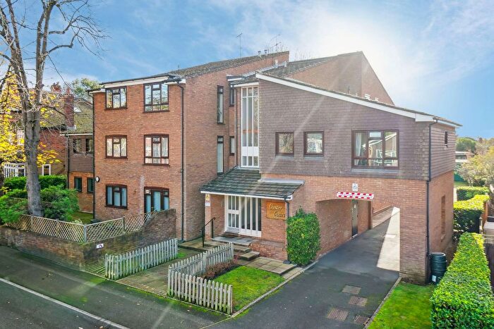 1 Bedroom Flat For Sale In Chester Court, Chester Road, Northwood, HA6