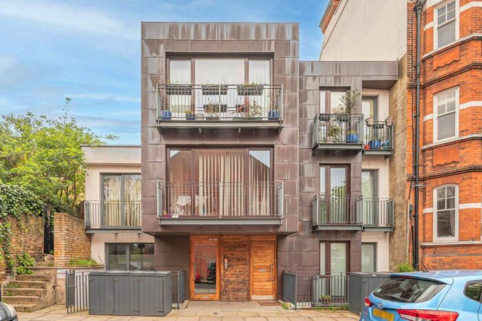 2 Bedroom Flat To Rent In Smyrna Road, West Hampstead, London, NW6