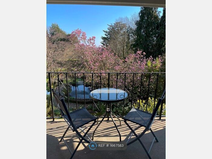 2 Bedroom Flat To Rent In Cranford, Lisvane, Cardiff, CF14