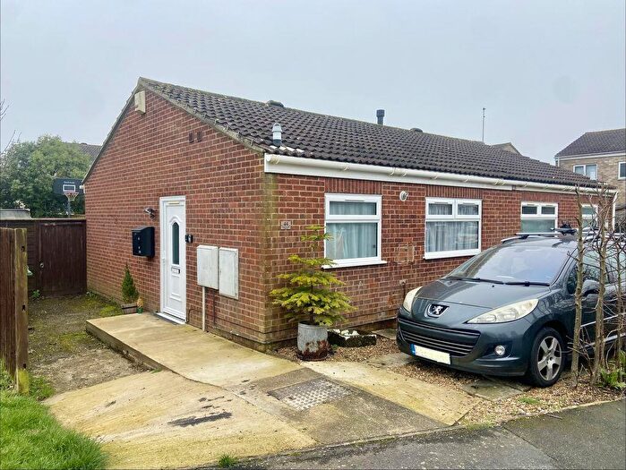 1 Bedroom Semi-Detached Bungalow For Sale In Trafalgar Court, Fareham, PO14