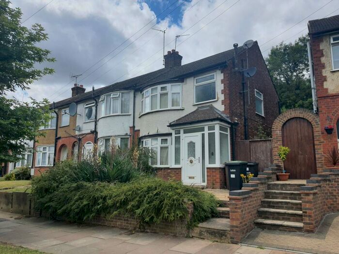 3 Bedroom House To Rent In Bramingham Road, Luton, LU3