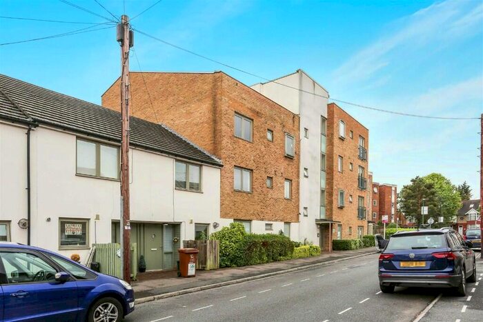 1 Bedroom Apartment To Rent In Sydney Road, Sutton, SM1