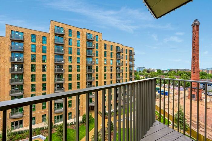 1 Bedroom Flat For Sale In Horlick Quarter, Memorial Avenue, Slough, London, SL1