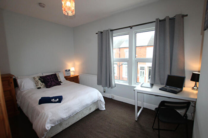 4 Bedroom Terraced House To Rent In Southampton Road, Far Cotton, Northampton, NN4