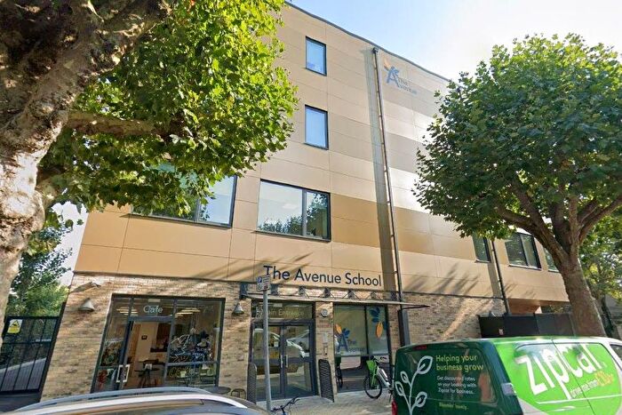 1 Bedroom Flat To Rent In Christchurch Avenue, Brondesbury Park, London, NW6