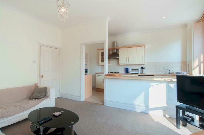 2 Bedroom Flat To Rent In Holmdale Road, West Hampstead, NW6