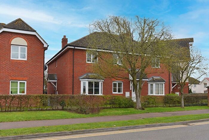 2 Bedroom Maisonette For Sale In Chambers Way, Biggleswade, SG18