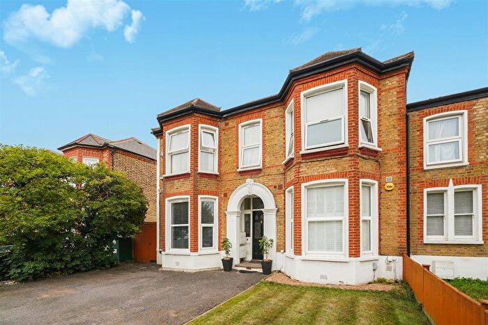 1 Bedroom Flat For Sale In Wellmeadow Road, Hither Green, SE6