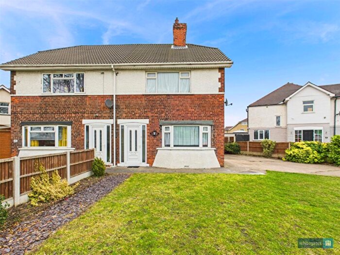 3 Bedroom Semi-Detached House To Rent In Shrewsbury Road, Bircotes, Doncaster, Nottinghamshire, DN11