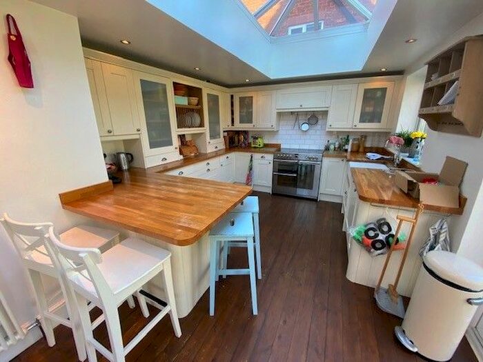 5 Bedroom Detached House To Rent In Shipton Road, York, YO30