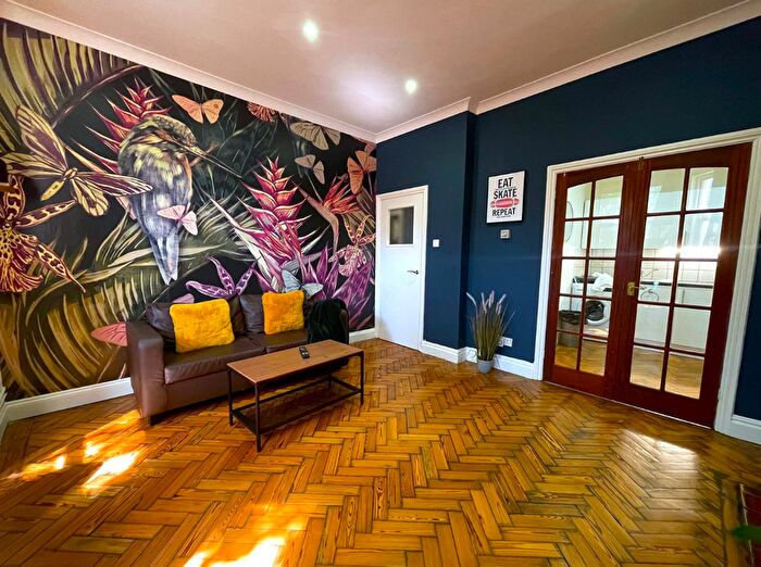 1 Bedroom Flat To Rent In Richmond Place, Brighton, BN2