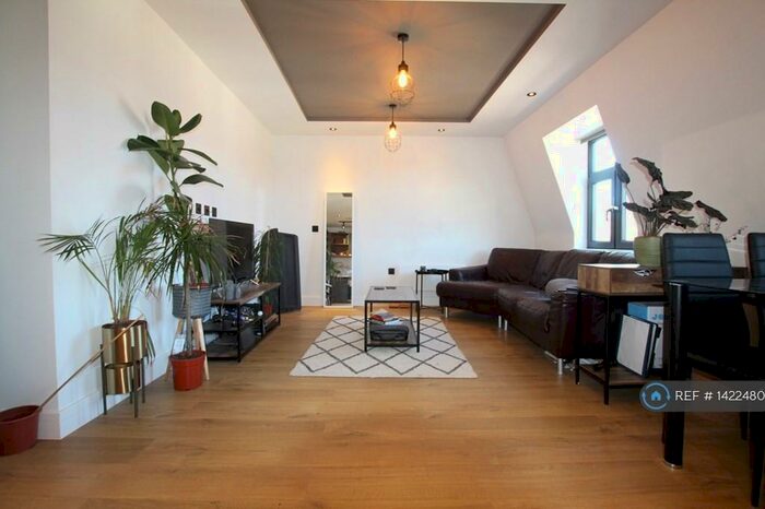 1 Bedroom Flat To Rent In The Metropolitan, Poole, BH15