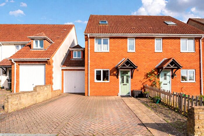 3 Bedroom Terraced House For Sale In Balsam Park, Wincanton, Somerset, BA9