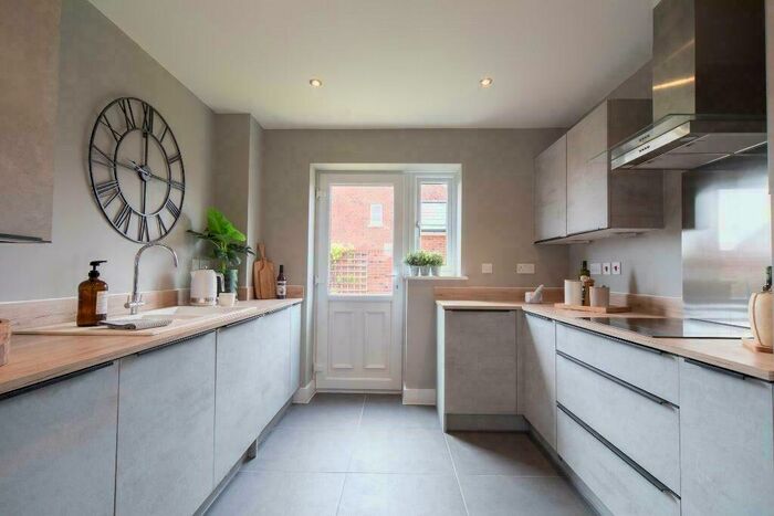 3 Bedroom Semi-Detached House For Sale In London Road, Wymondham, NR18