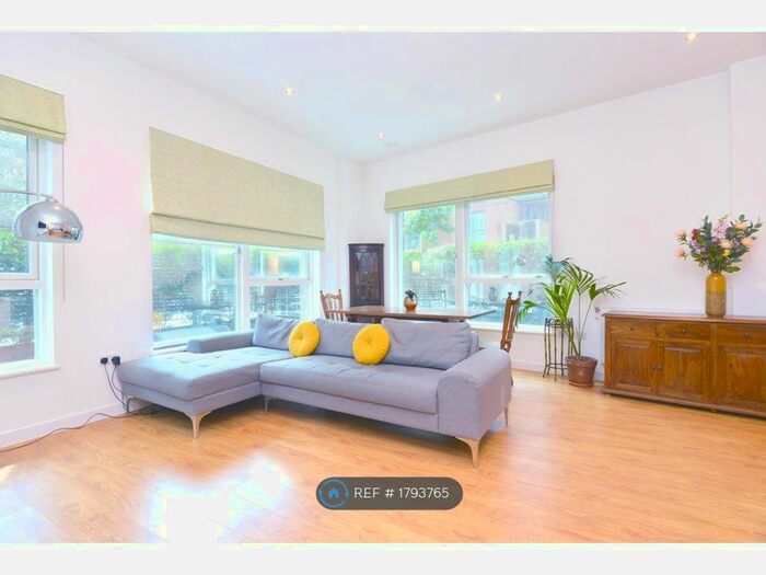 2 Bedroom Flat To Rent In Edmund Street, London, SE5