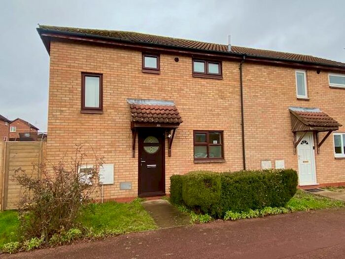 2 Bedroom House To Rent In Chaplin Grove, Crownhill, Milton Keynes, MK8