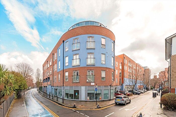 1 Bedroom Flat For Sale In Cable Street, London, E1W