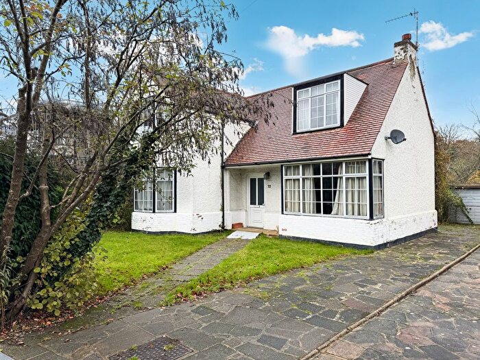 3 Bedroom Detached House For Sale In St Johns Road, Petts Wood, Orpington, BR5