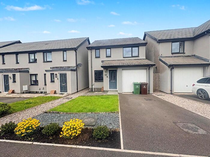 3 Bedroom Detached House For Sale In Afflington Road, Plymouth, PL9