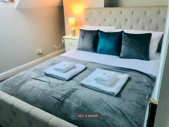 4 Bedroom Terraced House To Rent In Avenue Road, Rowley Regis, B65