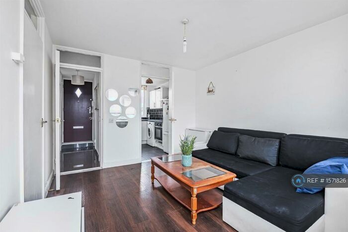 1 Bedroom Flat To Rent In Layard Square, London, SE16