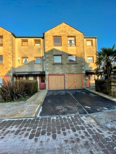 Terraced House To Rent In Waterside, Lancaster, LA1