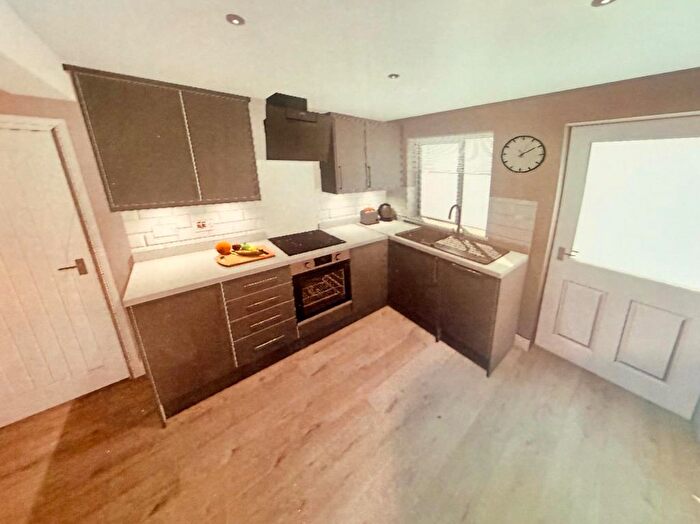 2 Bedroom Flat To Rent In Moody Road, Headington, OX3
