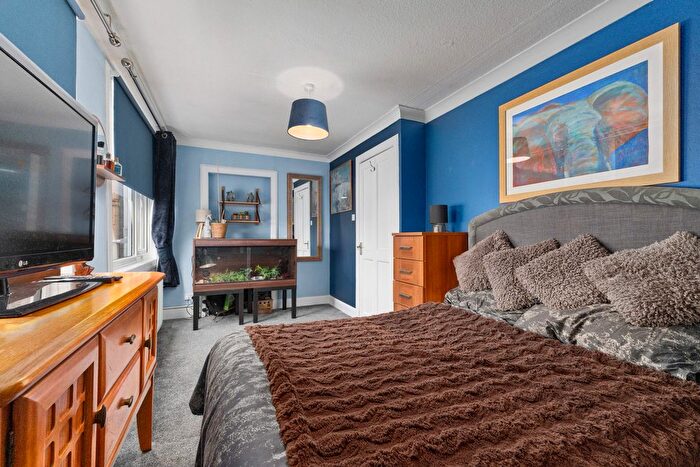 2 Bedroom Flat For Sale In High Street, Tranent, EH33