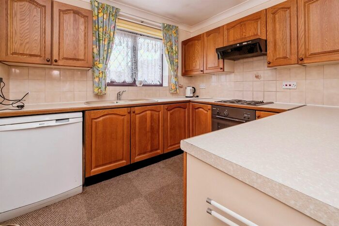 3 Bedroom Detached Bungalow For Sale In Mallard Avenue, Leven, Beverley, HU17
