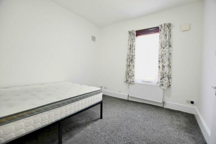 1 Bedroom Flat To Rent In Upton Lane, E7