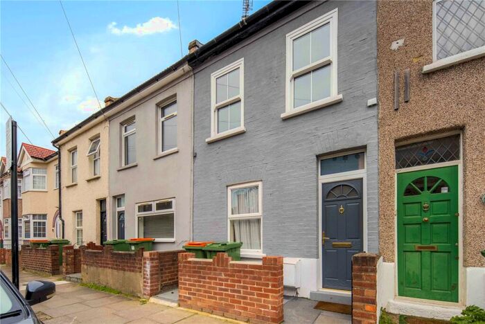 2 Bedroom Terraced House To Rent In Martha Road, Stratford, London, E15