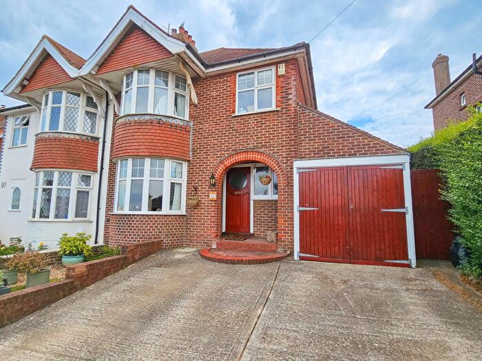 3 Bedroom Semi Detached House For Sale In Brighton Road, Newhaven, BN9