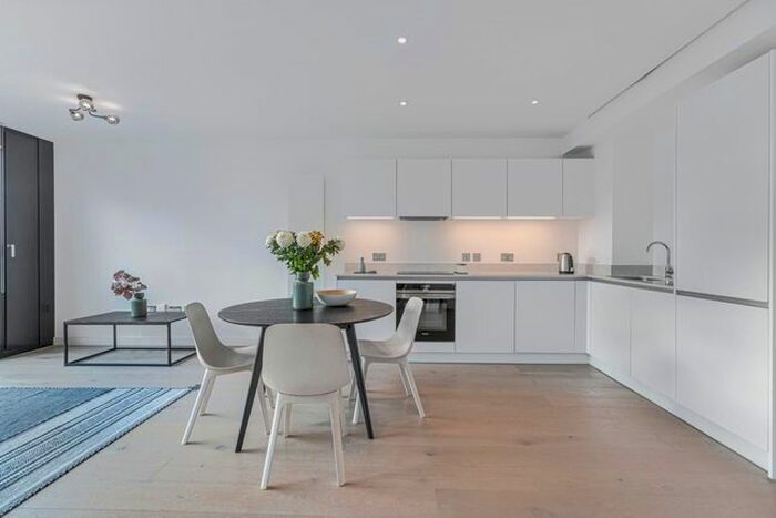 1 Bedroom Studio To Rent In Highgate Hill, London, N19