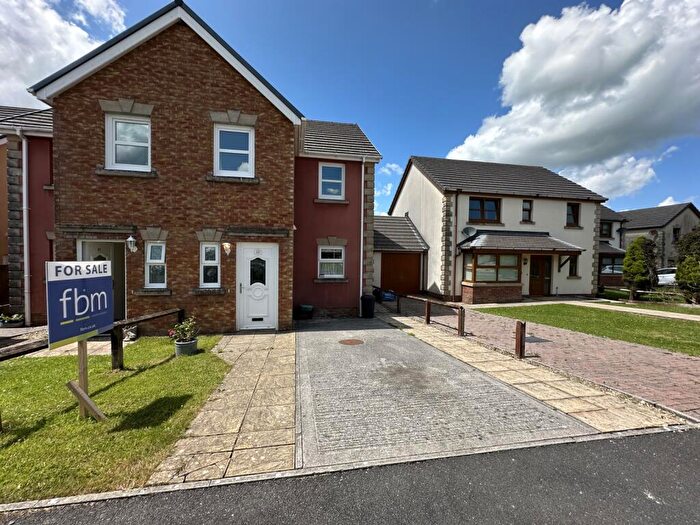 3 Bedroom Semi-Detached House For Sale In Maes Abaty, Whitland, Carmarthenshire, SA34